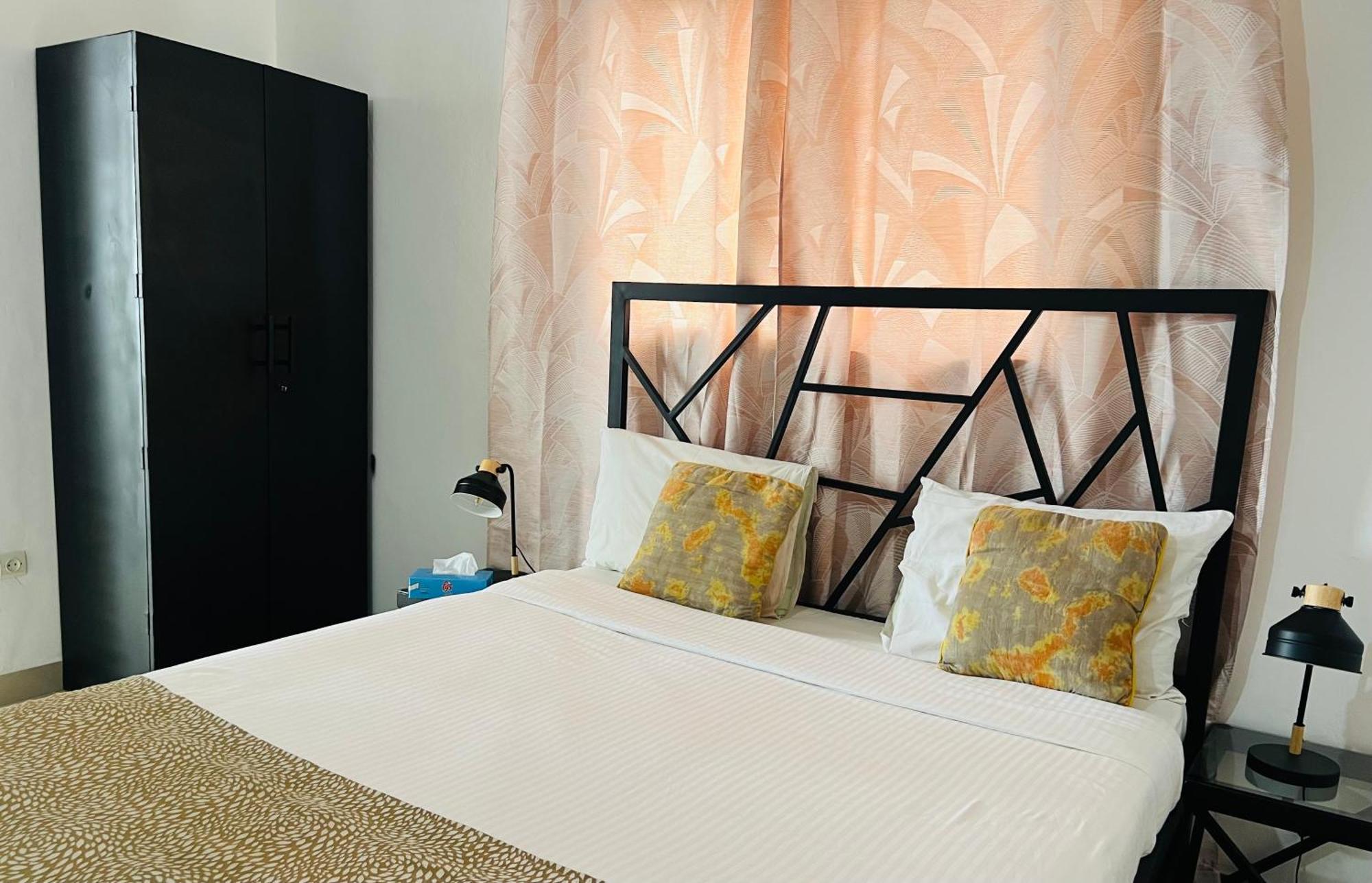 Illiyin Boutique Hotel Дакар Екстериор снимка