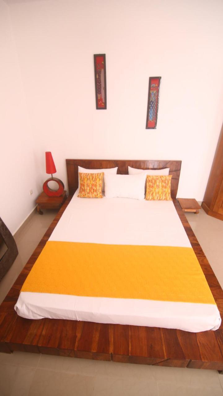 Illiyin Boutique Hotel Дакар Екстериор снимка