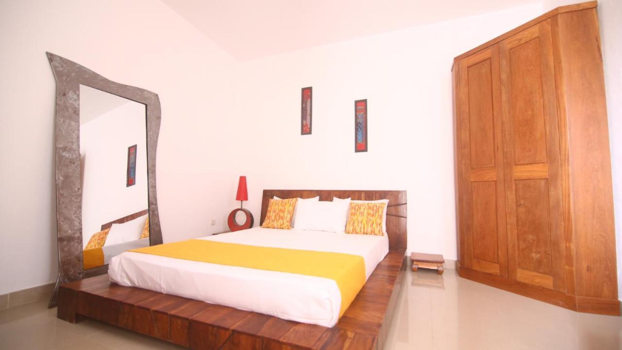 Illiyin Boutique Hotel Дакар Екстериор снимка