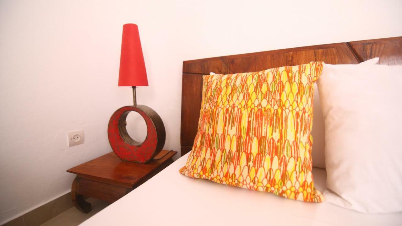 Illiyin Boutique Hotel Дакар Екстериор снимка
