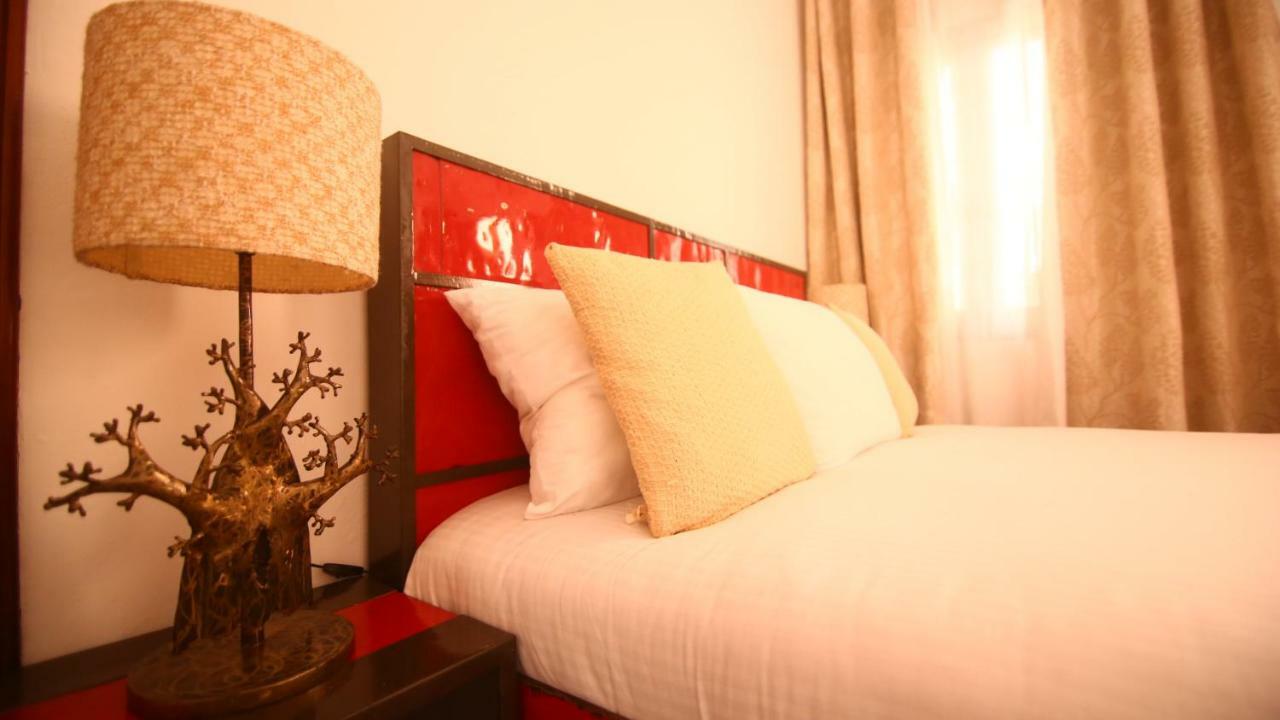 Illiyin Boutique Hotel Дакар Екстериор снимка