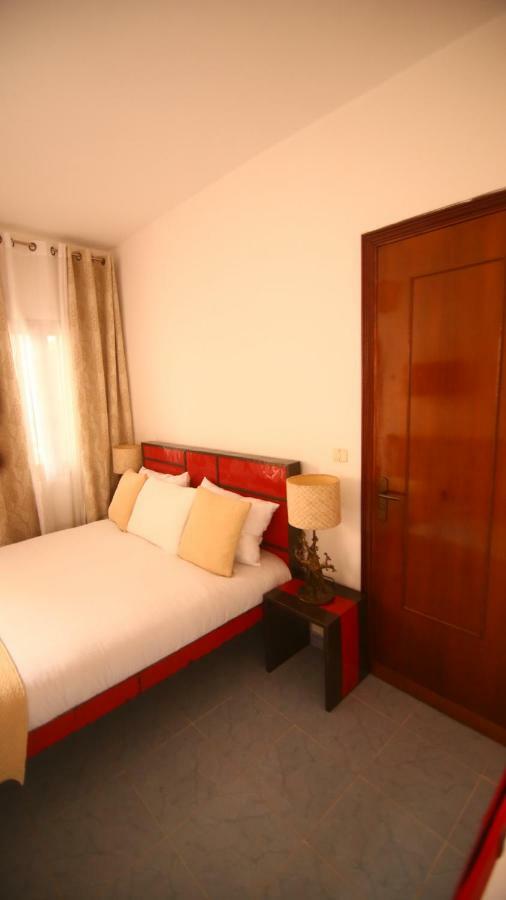 Illiyin Boutique Hotel Дакар Екстериор снимка