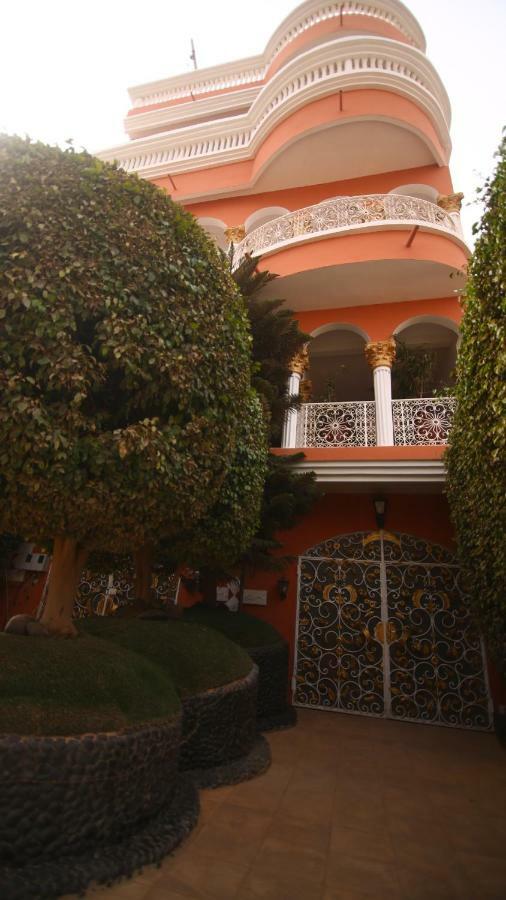 Illiyin Boutique Hotel Дакар Екстериор снимка