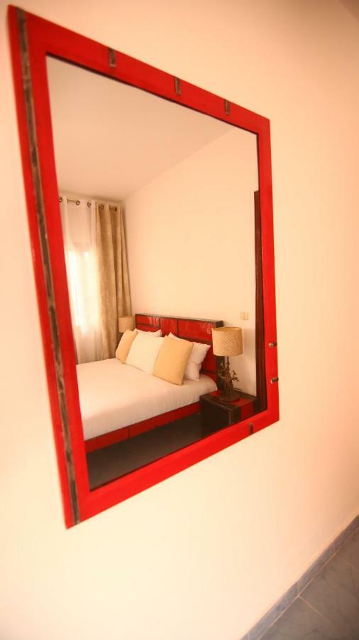 Illiyin Boutique Hotel Дакар Екстериор снимка
