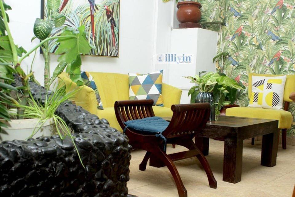Illiyin Boutique Hotel Дакар Екстериор снимка